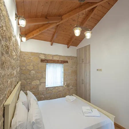 Dervisia Stone 3 *